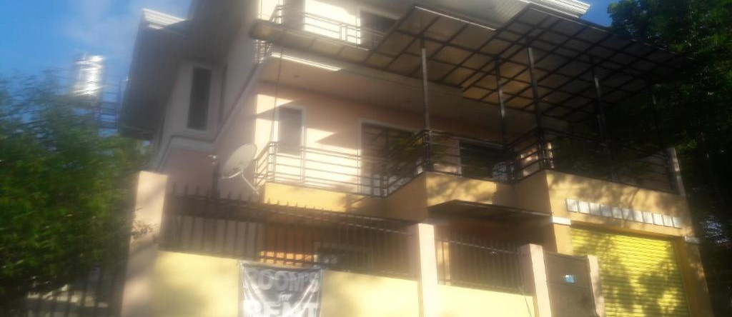 D downhill'Place, Oslob — photo 1