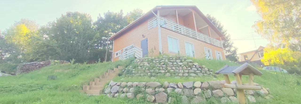 Na Lermontova 13 Pos. Sosnovo Guest house, DNP索斯诺沃 — 照片 1