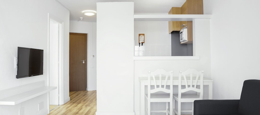 Smartline Marina Apartamentos, 休达德亚 — 照片 1
