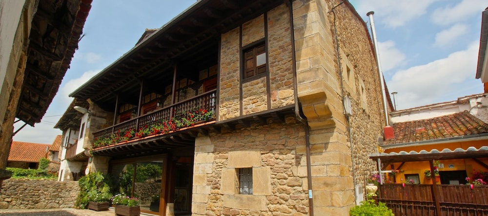 Apartamentos Rurales Pedredo, 阿雷纳斯德伊古尼亚 — 照片 1