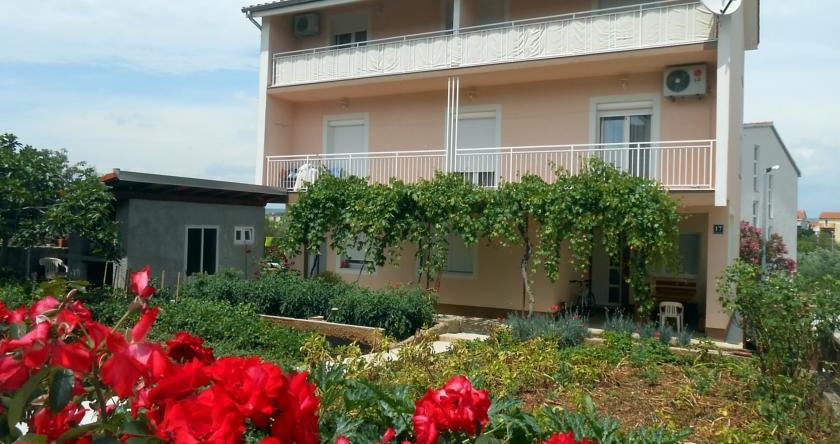 Apartments Lokas, 奥尔布克 — 照片 1