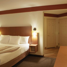 La Quinta Inn & Suites by Wyndham Atlanta Ballpark/Galleria, 玛丽埃塔 — 照片 4