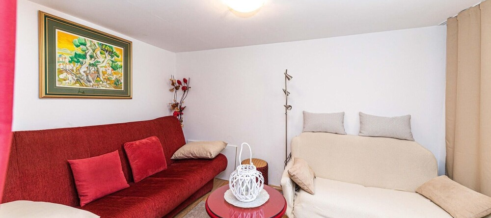 Amazing Home In Blizna Donja With Wifi And 1 Bedrooms, Растовац — фото 1