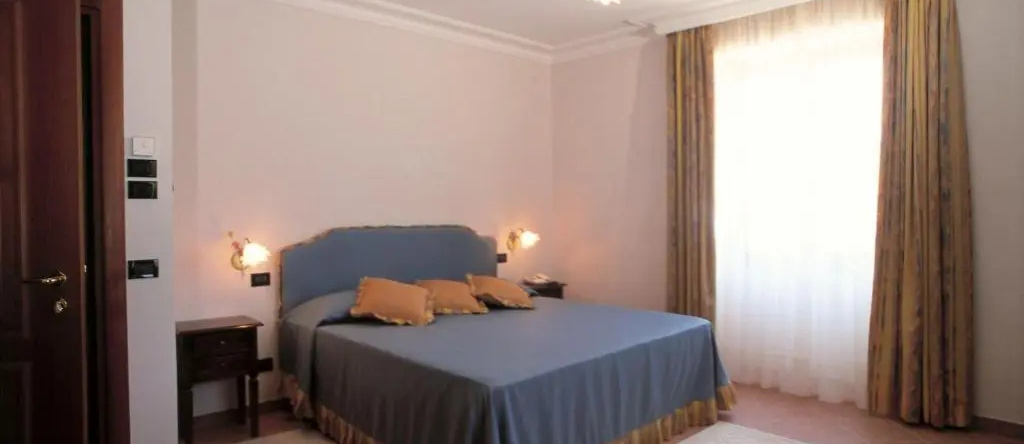 Hotel La Palazzina, Castelnuovo Cilento — photo 1