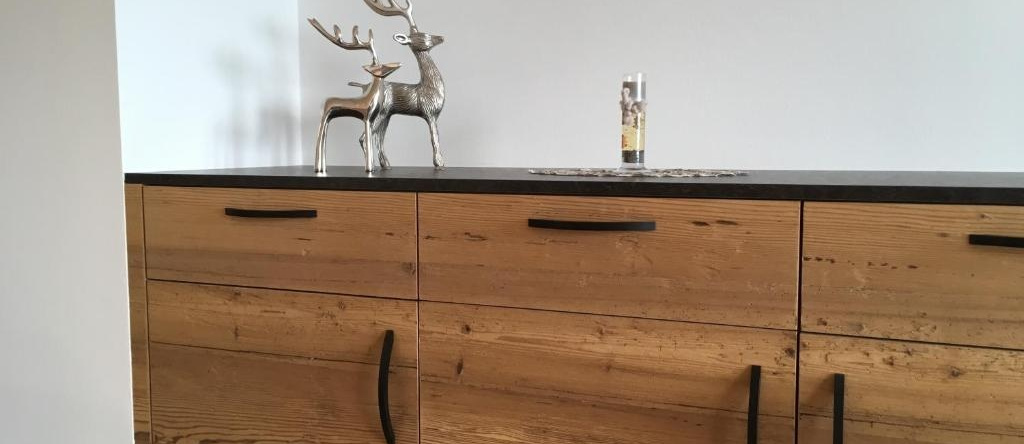 Apartment Wiesenhof - NATUR & WEITBLICK über Innsbruck - Ladestation für Elektroautos, 帕奇 — 照片 1
