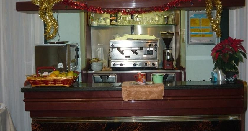 Hotel Bucci, Ферминьяно — фото 1