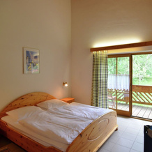 Modern Holiday Home in Bischofsmais With Balcony, 比绍夫斯迈斯 — 照片 2