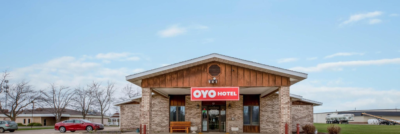 OYO Hotel Chesaning Route 52 & Hwy 57, 切萨宁 — 照片 1