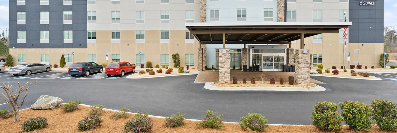 Holiday Inn Express And Suites Macon North, Macon — photo 1