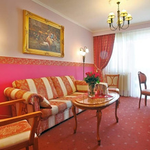 GRAND HOTEL SERGIJO RESIDENCE superior Adult only luxury boutique hotel, 皮耶什佳尼 — 照片 4