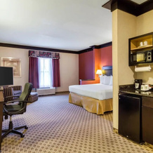 Holiday Inn Express Oakwood Village, Oakwood — photo 4