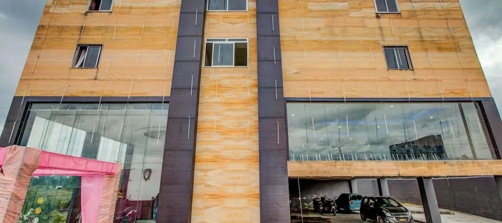 Hotel Sumandeep International by OYO Rooms, Dhanbad — photo 1