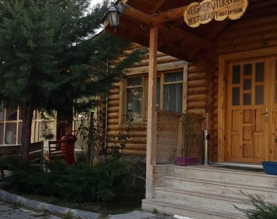 Oba Kutuk Evleri, Себен — фото 1