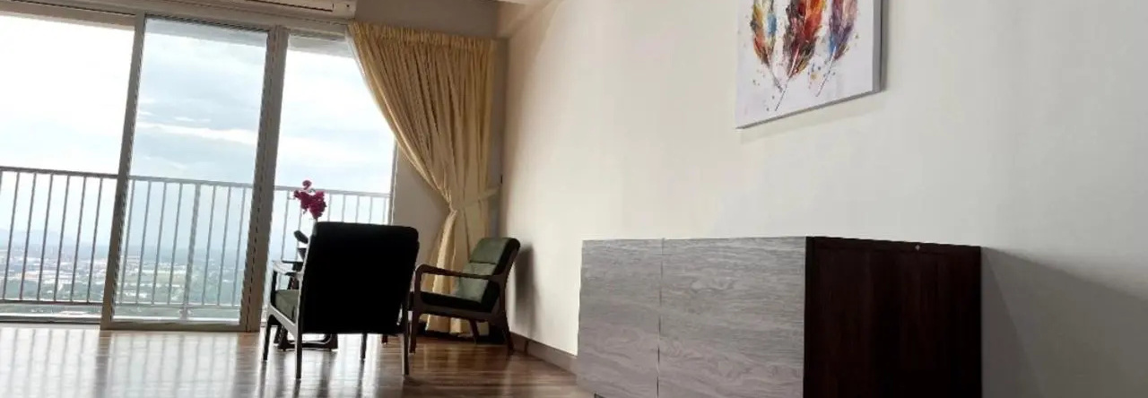 The Venus - Spacious Wooden TOP Floor Apartment, Sitiawan — photo 1