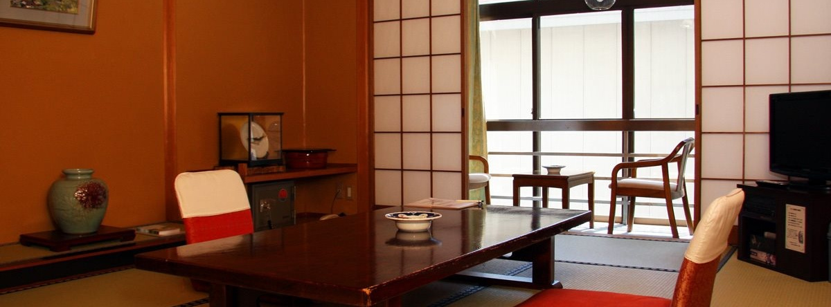 Tenku-no-shiro Sangitei-Honkan, Iida — photo 1