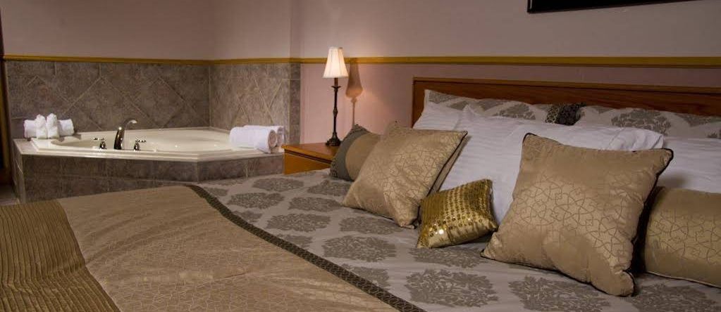 Thunder Bay Inn, Thunder Bay — photo 1