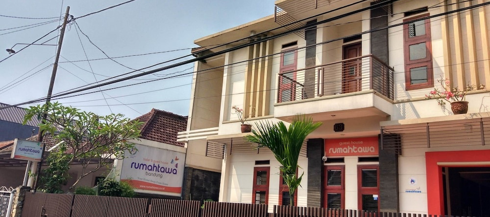 Rumah Tawa Hotel, Бандунг — фото 1