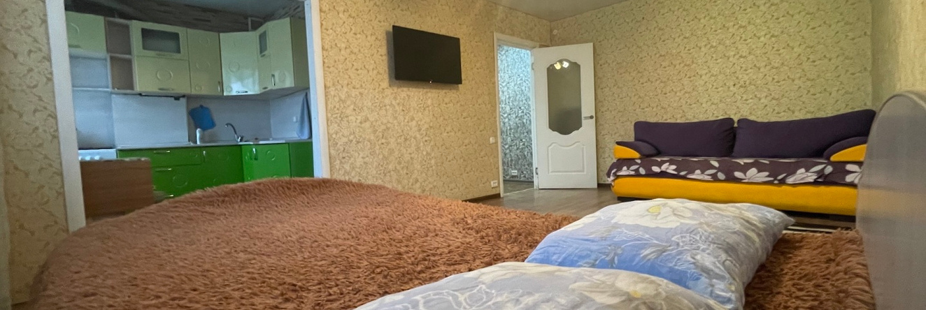 Na Ulitse  40 Let Pobedy 28B (40) Flat, 奇斯托波尔 — 照片 1