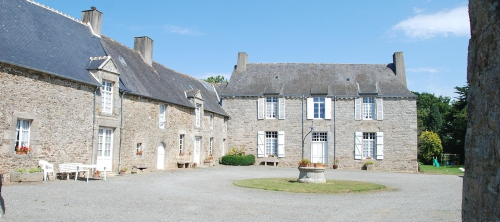 House With 3 Bedrooms in Jugon-les-lacs, With Furnished Garden and Wif, Jugon-les-Lacs-Commune-Nouvelle — photo 1