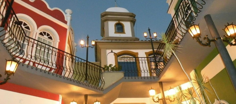 Solara Hotel, 圣胡安德尔雷 — 照片 1