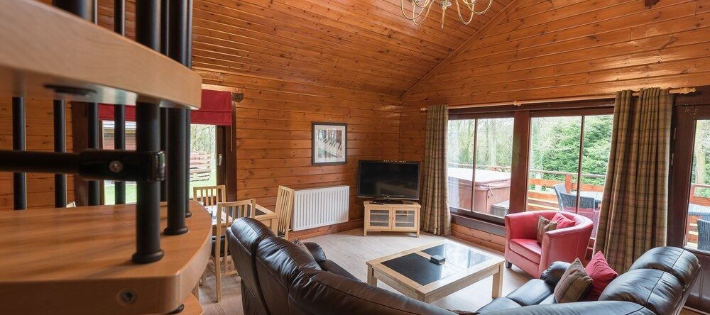 Lady Galloway Lodge 29 with Hot Tub, Newton Stewart, 明尼加夫 — 照片 1