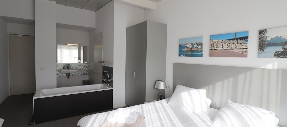 Spacious Group Stay In Teuge With Garden, Тиг — фото 1