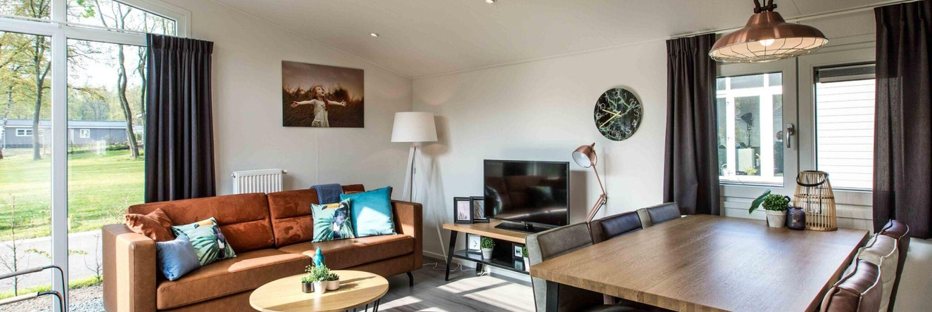 Modern chalet with a dishwasher, located in Park De Veluwe, 贝克贝亨 — 照片 1