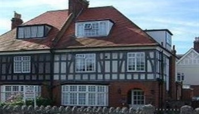 Robertsbrook Guest House, 斯沃尼奇 — 照片 1