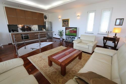 Villa Tripalo, 赛洛 — 照片 1