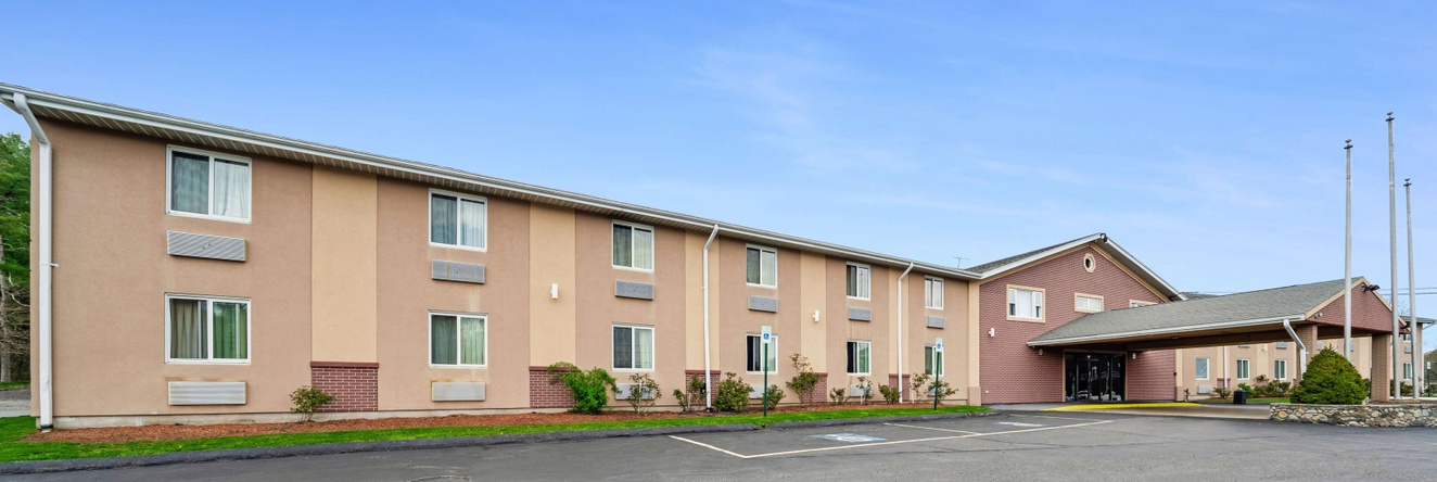 Americas Best Value Inn Foxboro, Foxboro — photo 1