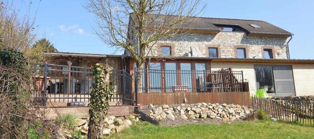Immaculate Holiday Home, a Base Camp for Countless Trips Near Aachen, 佩彭斯特 — 照片 1
