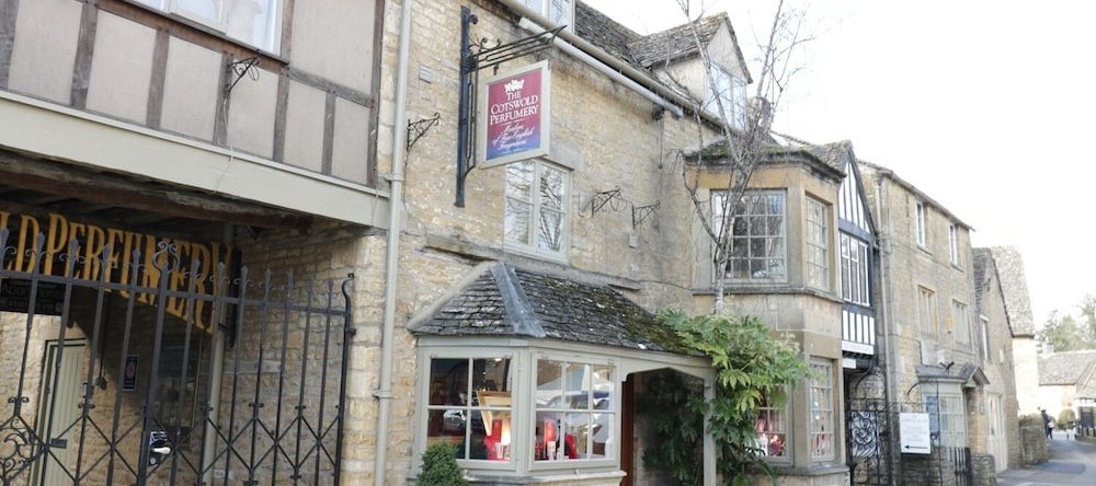 Magnolia Tree Cottage, Bourton-on-the-Water — photo 1