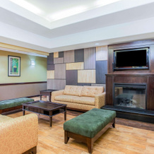 La Quinta Inn & Suites by Wyndham Ennis, 恩尼斯 — 照片 2