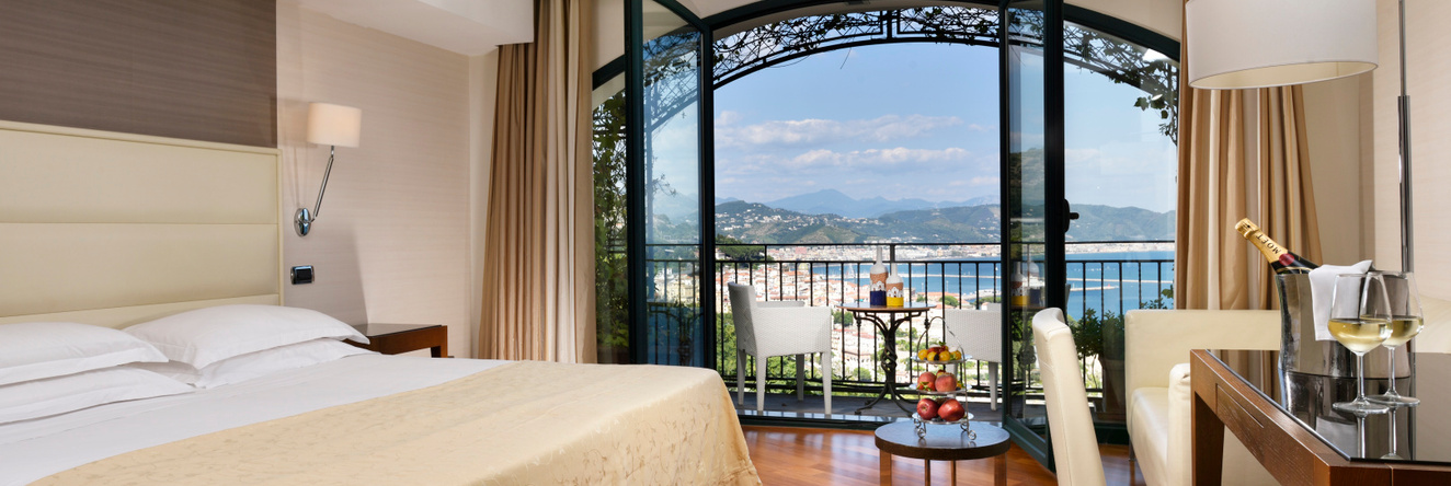 Hotel Raito Wellness & SPA, 滨海维耶特里 — 照片 1