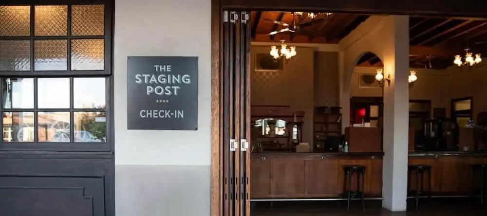 The Staging Post, 朗里奇 — 照片 1
