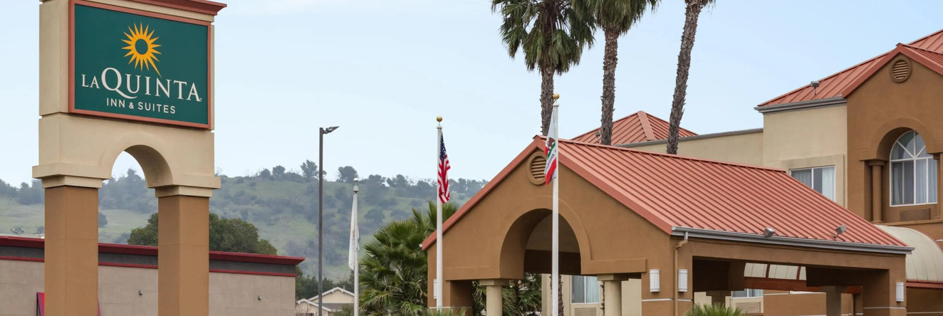 La Quinta Inn & Suites by Wyndham Fairfield - Napa Valley, 费尔菲尔德 — 照片 1
