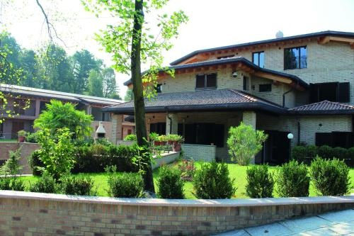 Maison D'elite - Suite Rent, 塞伦戈 — 照片 1