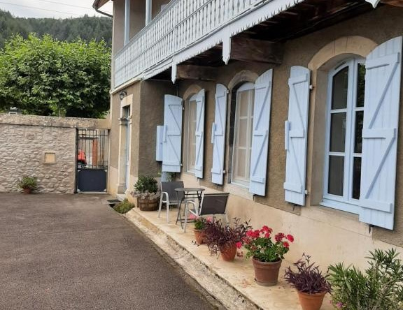 Bel appartement rénové dans maison bigourdane, 普扎克 — 照片 1