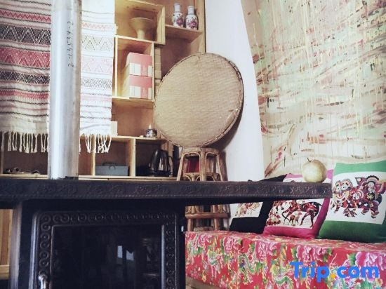 Flowers Residence, Yuanyang — photo 1