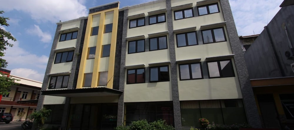 Homestay Tentrem Simpang Lima, Пати — фото 1