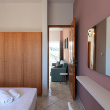Pietra Di Mare, Petres — photo 3