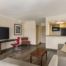 Ramada by Wyndham Sarasota Waterfront, 惠特菲尔德庄园 — 照片 4