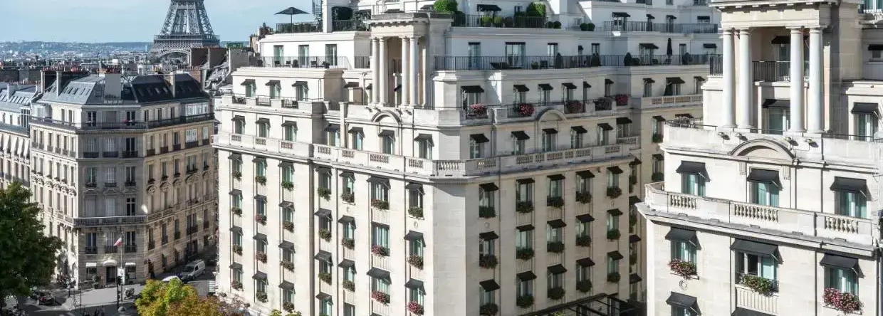 Four Seasons George V Hotel, 巴黎 — 照片 1