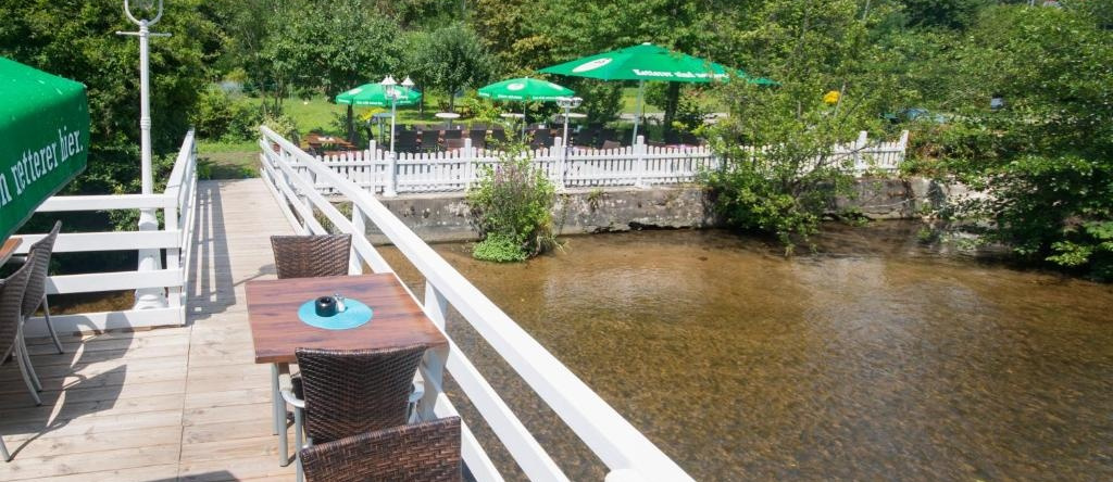 Gasthaus zum Löwen - Restaurant Akropolis, 豪萨赫 — 照片 1