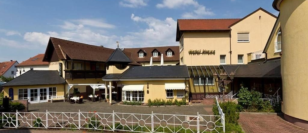 Hotel-Restaurant Krone, 阿尔策瑙 — 照片 1