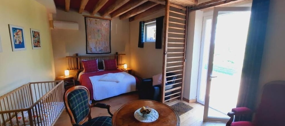 Stuart Lodge, Oizon — photo 1