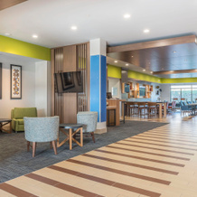 Holiday Inn Express & Suites Clarion by IHG, 克拉里恩 — 照片 2