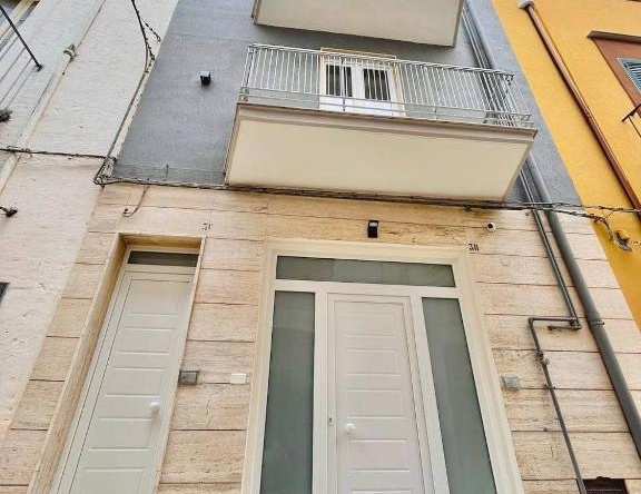 Apulia Holidays, 巴里莫拉 — 照片 1