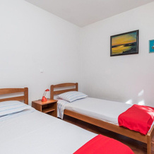 Awesome Home in Starigrad With Wifi and 2 Bedrooms, 斯塔里格勒 — 照片 2
