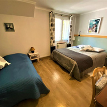 CHAMBRES D'HOTES 2 à 4p ou GITE DE GROUPE 16p, 7 ch, 6 sdb, parc et salle de réception, 维勒讷沃德贝尔 — 照片 2